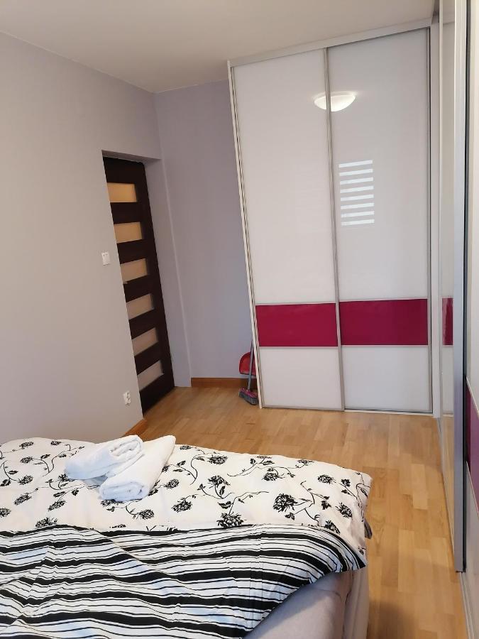 Apartament Luxbibi Lägenhet Rzeszów Exteriör bild
