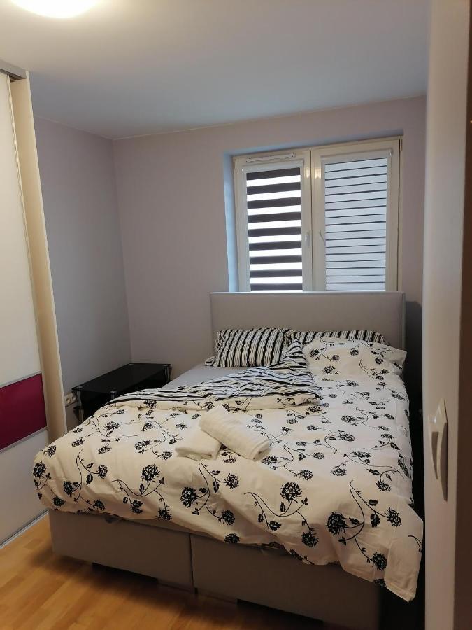 Apartament Luxbibi Lägenhet Rzeszów Exteriör bild