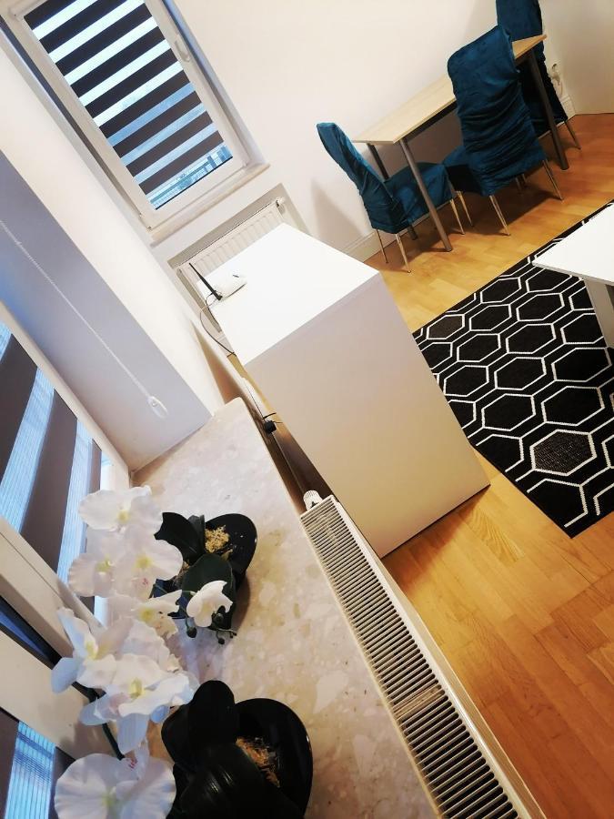 Apartament Luxbibi Lägenhet Rzeszów Exteriör bild